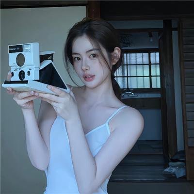 裸男孩